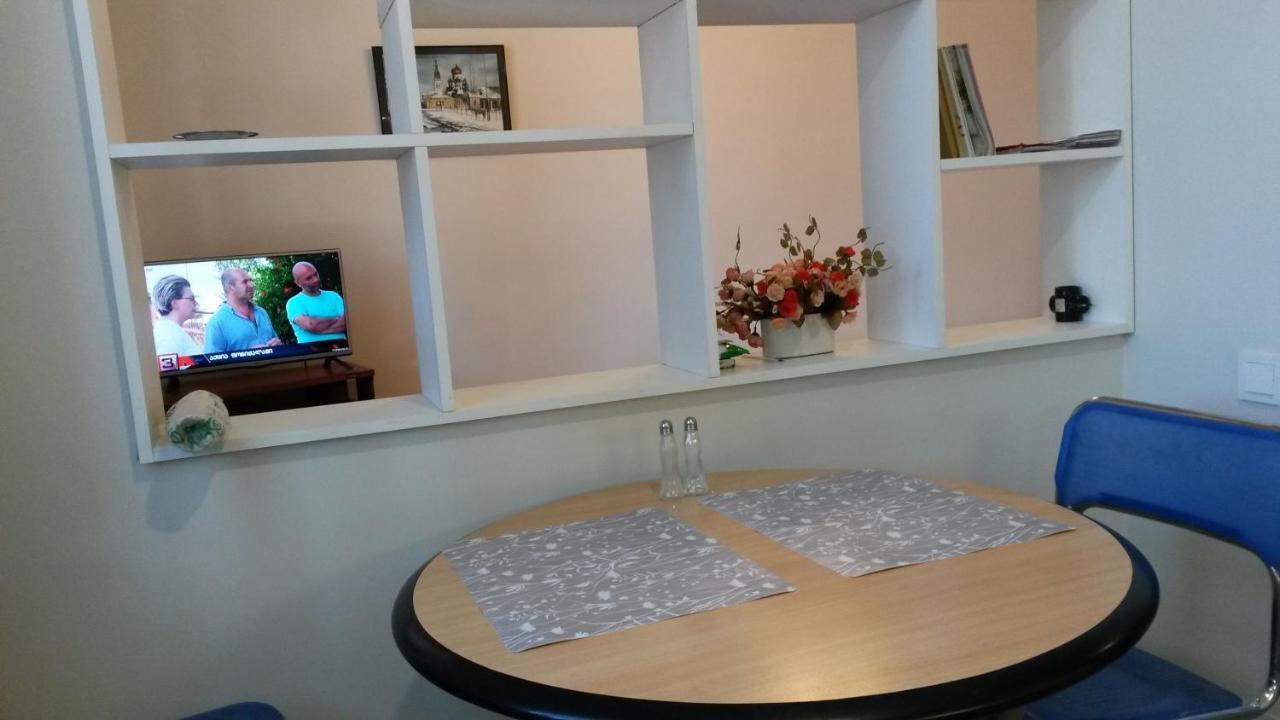 Tengiz'S Apartment On Gorgiladze Батуми Екстериор снимка